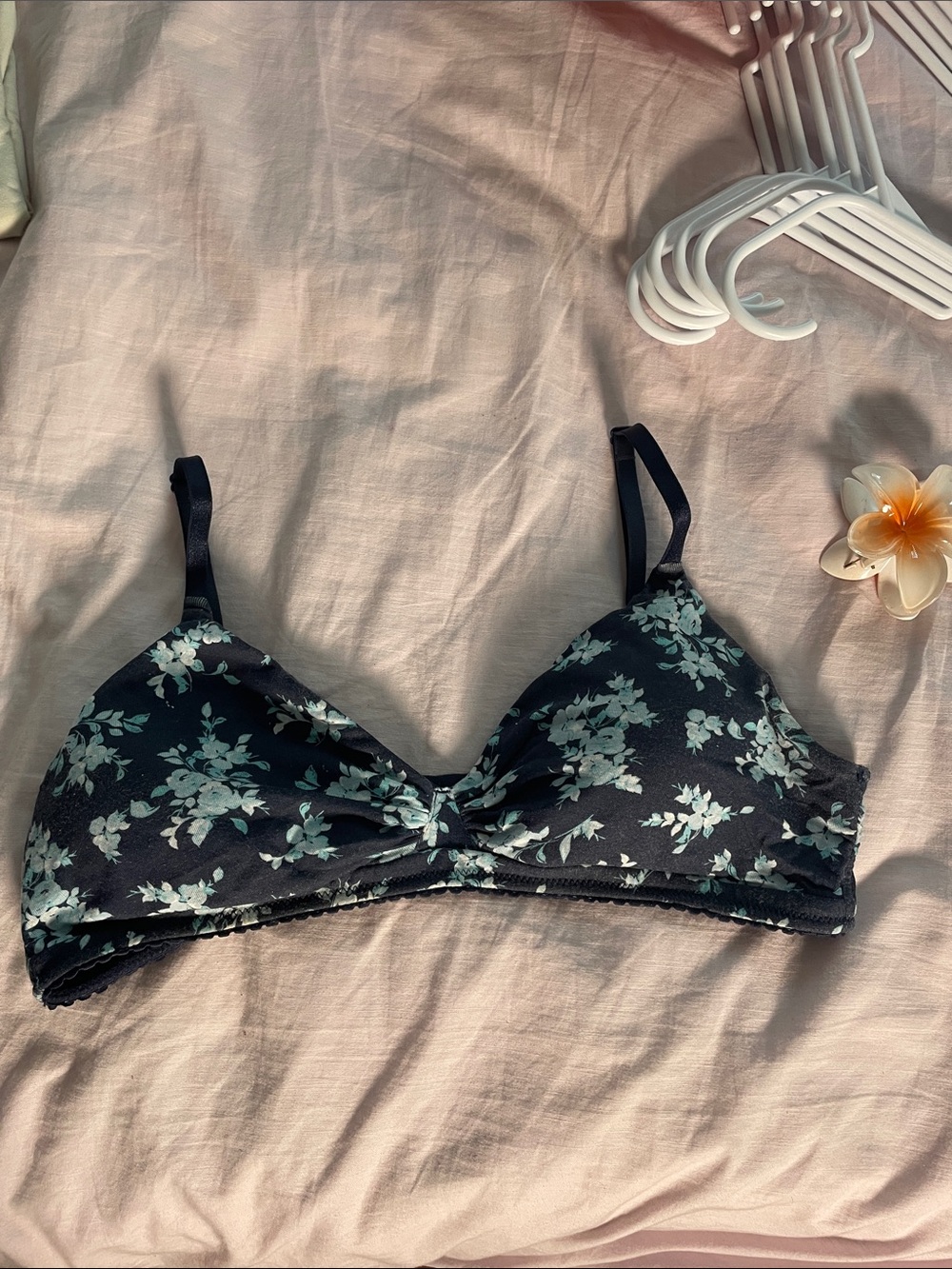 La Vie En Rose Wireless Bralette